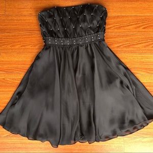 WHBM sx 10 pearl studded cocktail dress
